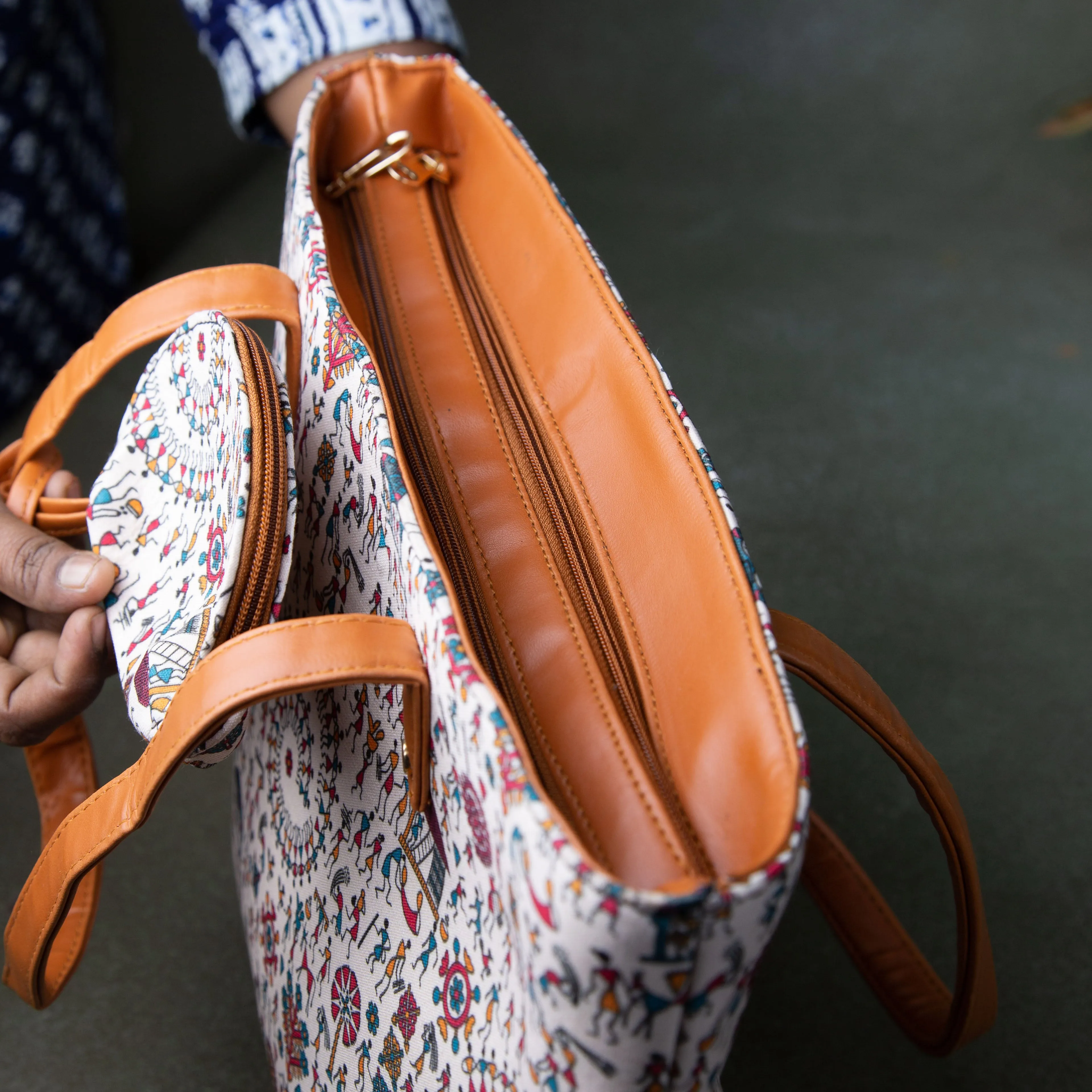 Double Zippered Tote White Colour