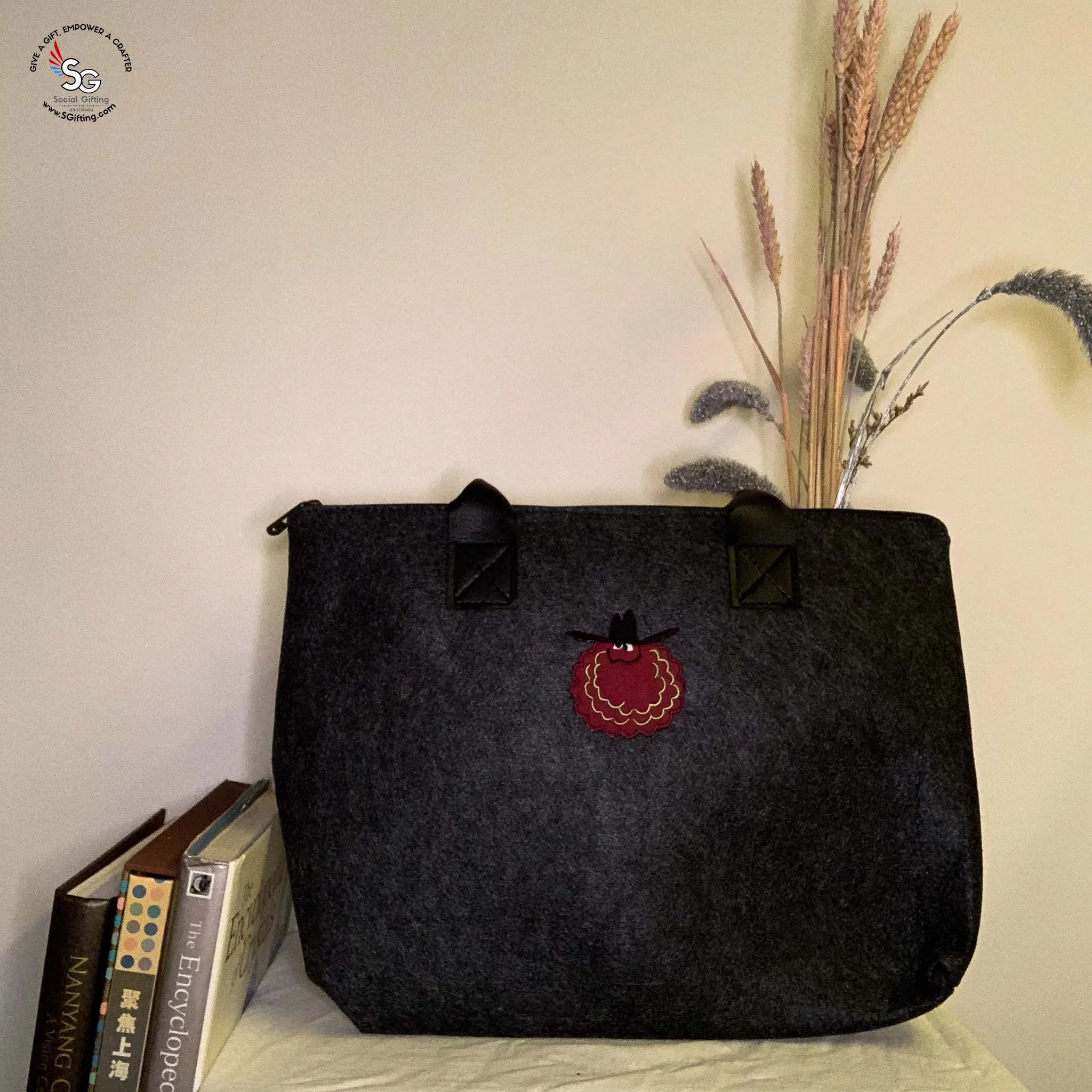 Felt Laptop Bag with Iron-on Patch - C