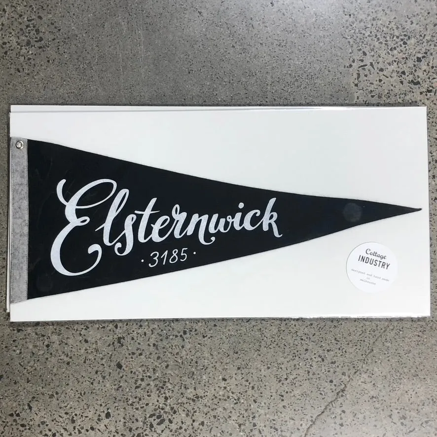 Pennant Elsternwick in Black and Grey