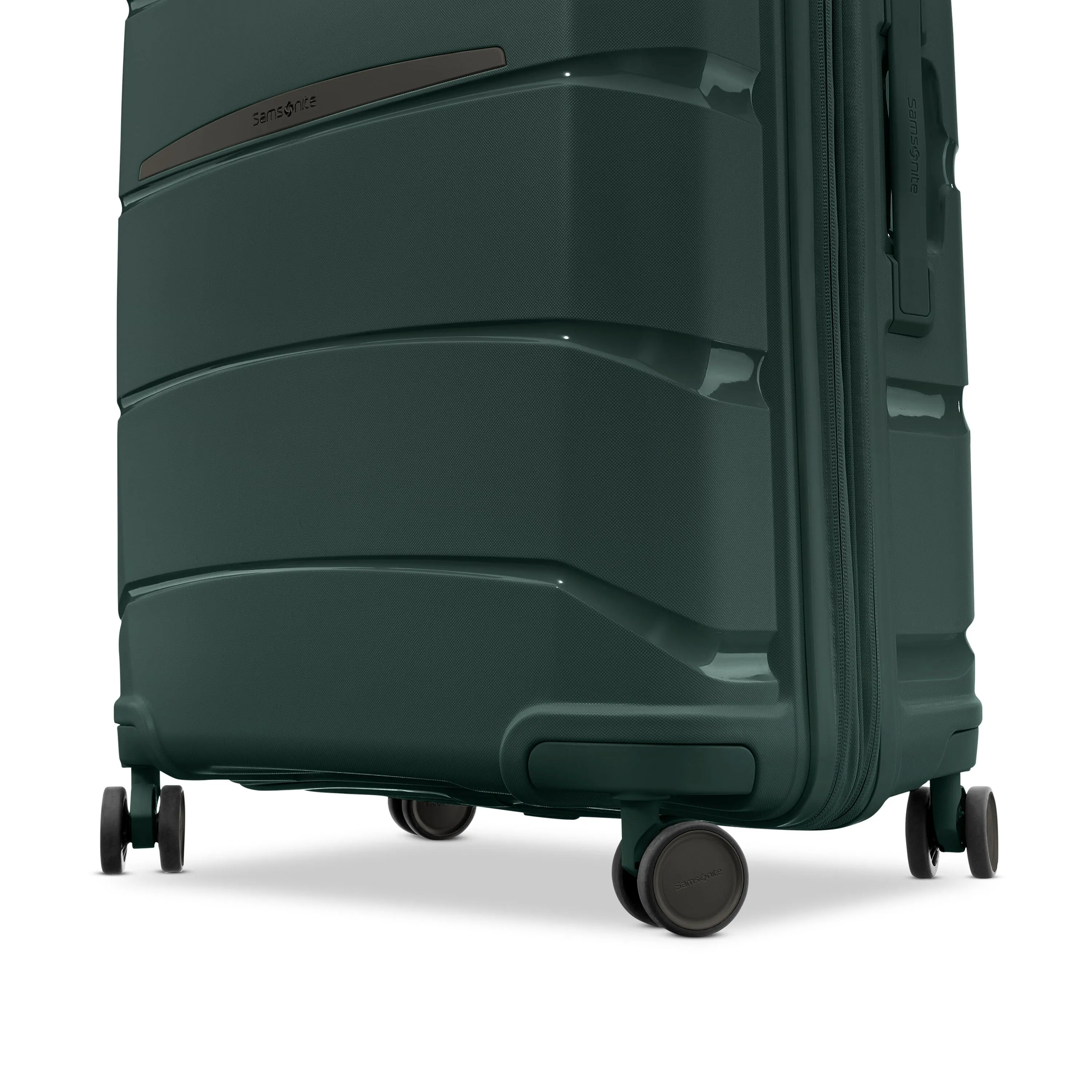 Samsonite Outline Pro Medium Spinner Luggage