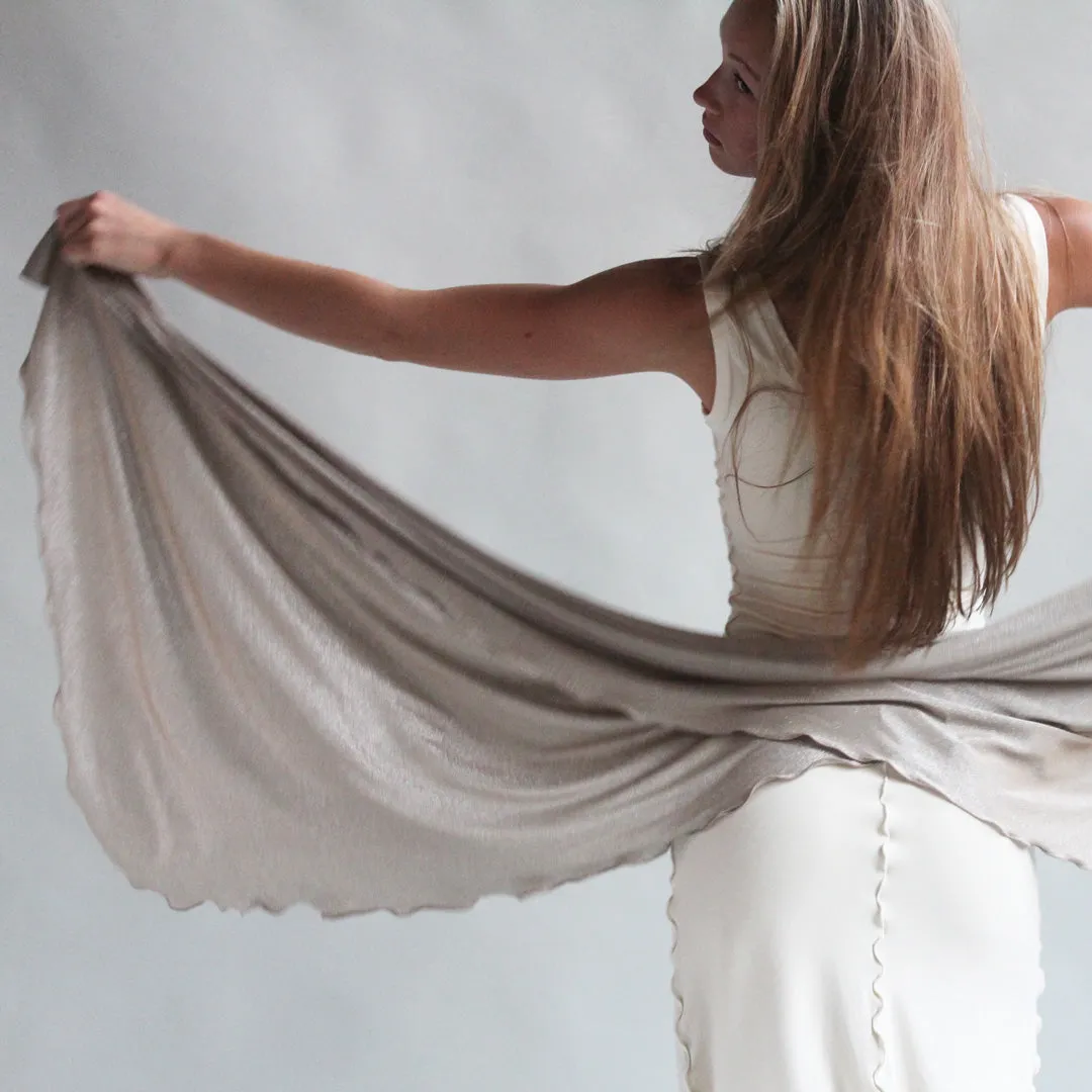 SHAWL airy elegance