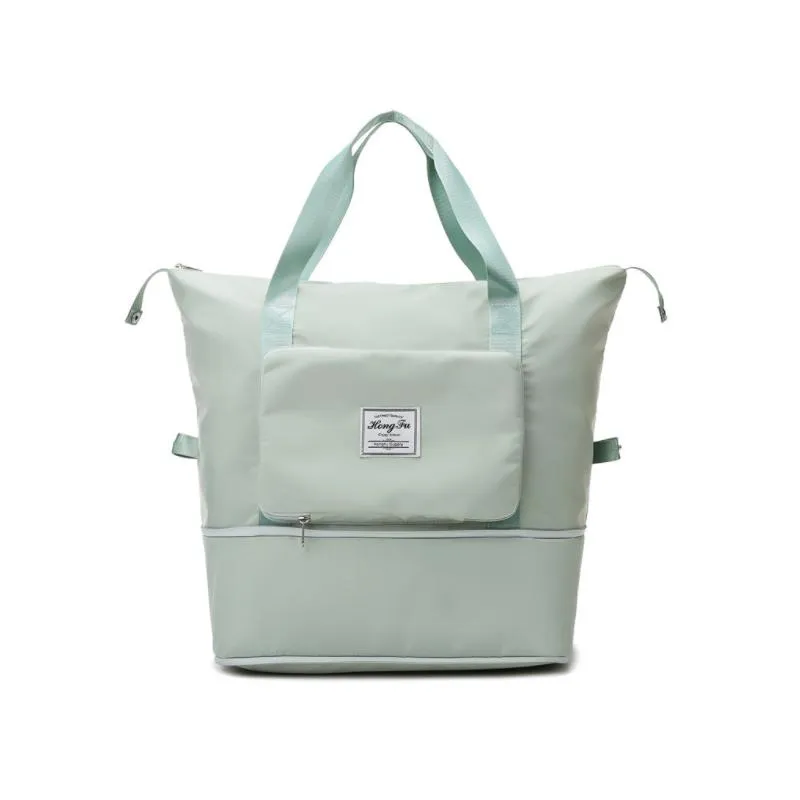 Shoulder bag with large capacity - travel-ready and space-saving